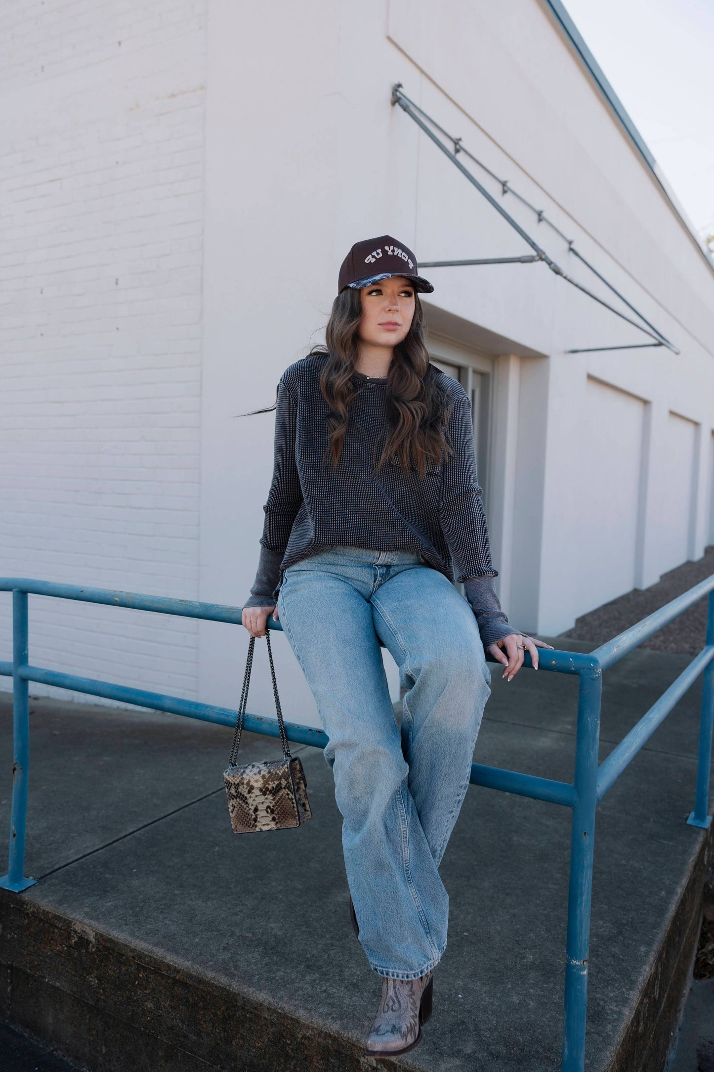 HIGHER CLASS BASIC *MIDNIGHT SWEATER