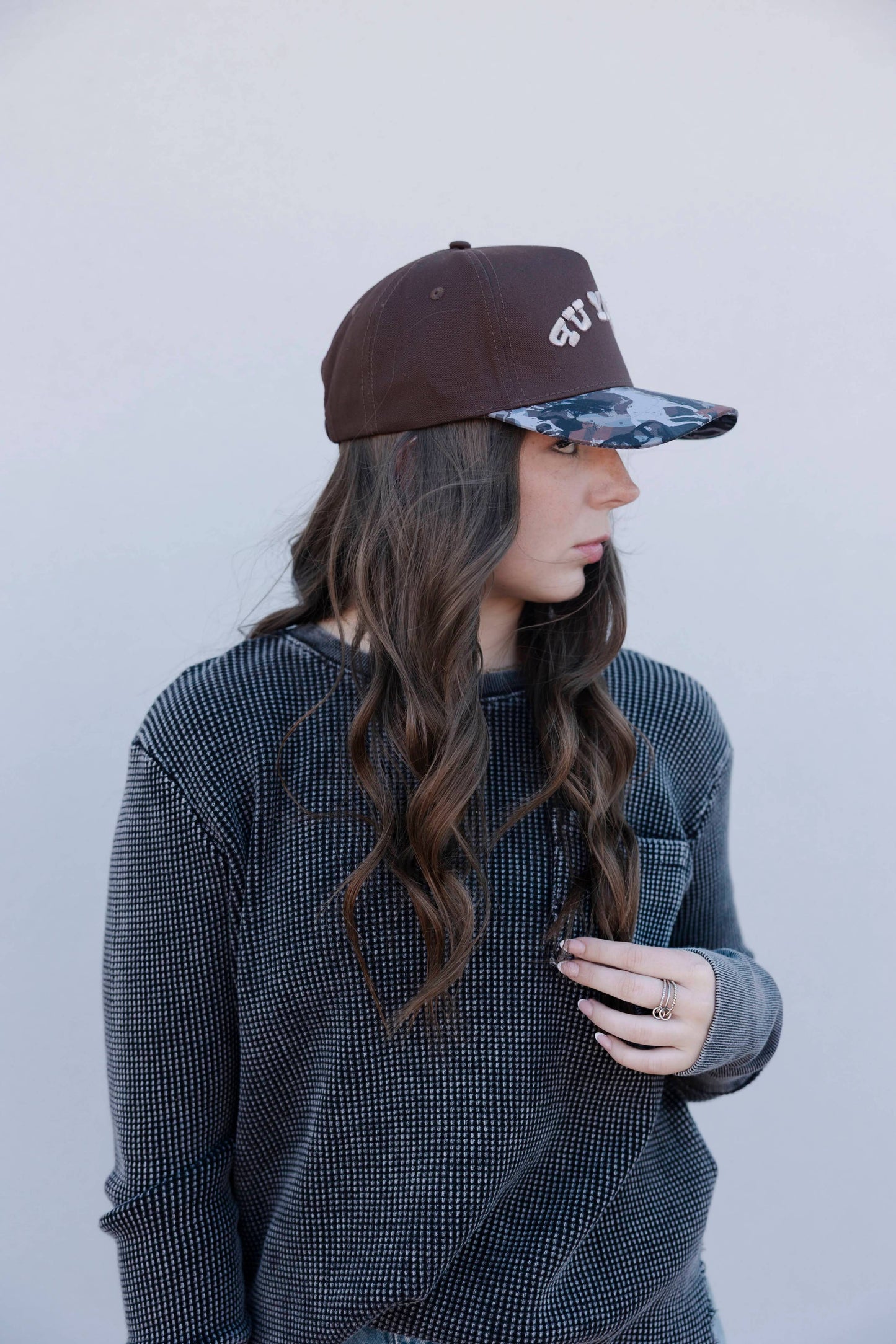 HIGHER CLASS BASIC *MIDNIGHT SWEATER